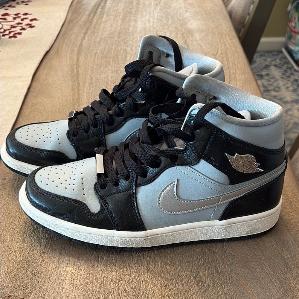 Nike Air AUTHENTIC Black and Gray High-Top Sneakers